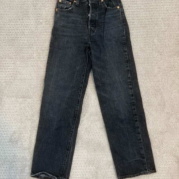 Levi's Ribcage Straight - Picture 2 of 7